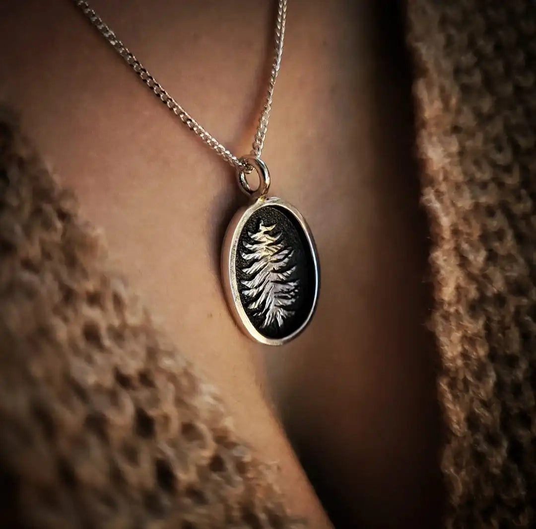 Pendentif Sapin noir