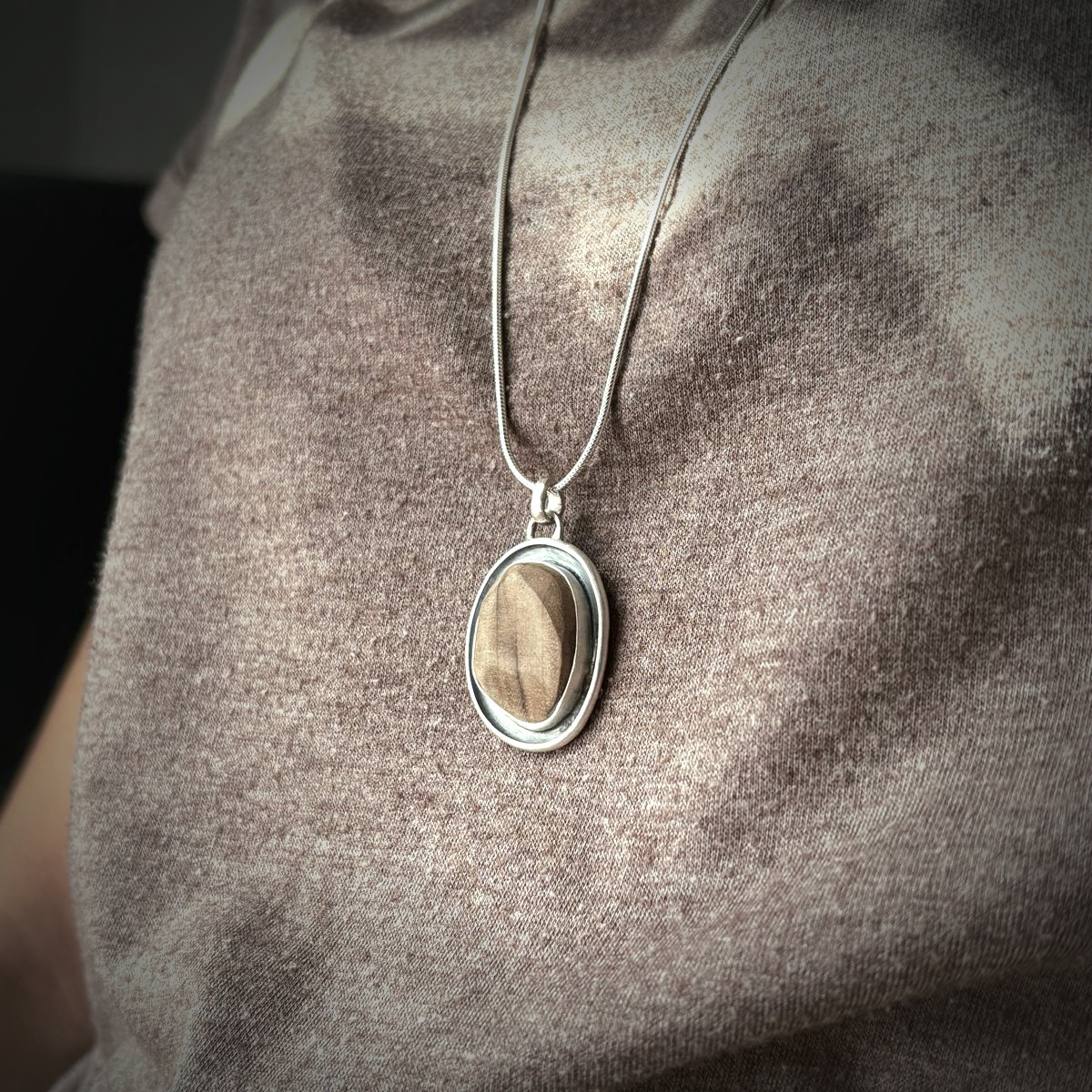 Collier Sève - Talisman noyer 2 – Image 4